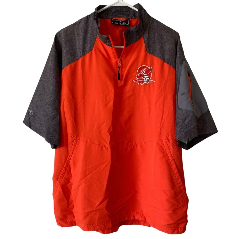 HOLLOWAY Raider Short Sleeve Pullover Featuring Tampa Bay Buccaneers Logo Large